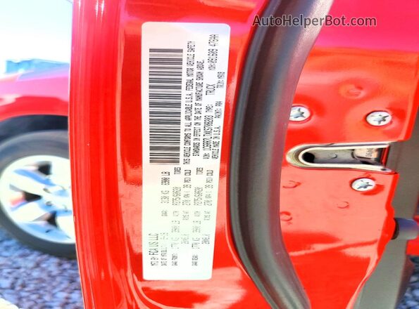 1C6RR7LTXKS708203 2019 RAM 1500 Red Vista del compartimento del motor