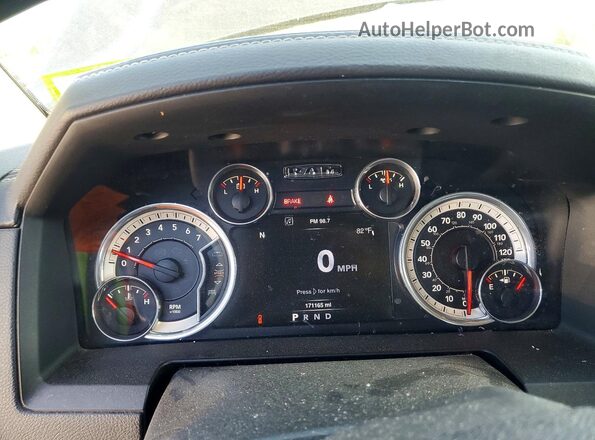 1C6RR7MT0GS419532 2016 RAM 1500 Black Instrument cluster view