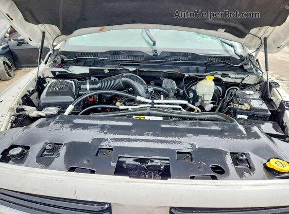 1C6RR7MT2GS287986 2016 RAM 1500 White Rear interior view