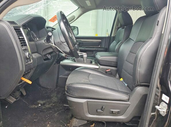 1C6RR7MT2JS290183 2018 RAM 1500 Черный Вид салона спереди
