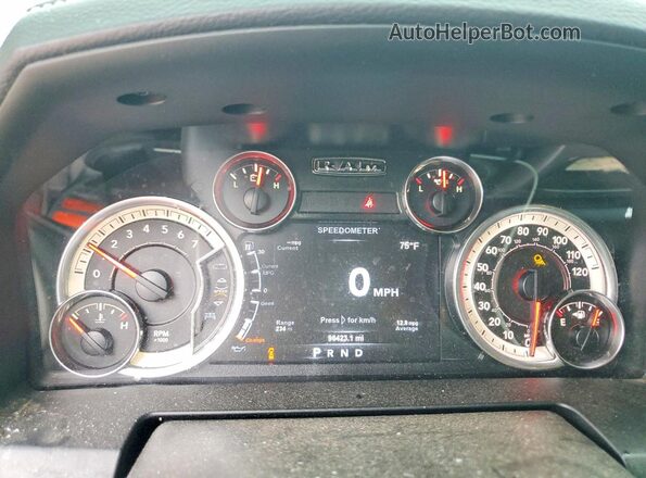1C6RR7MT2JS290183 2018 RAM 1500 Черный Вид щитка приборов