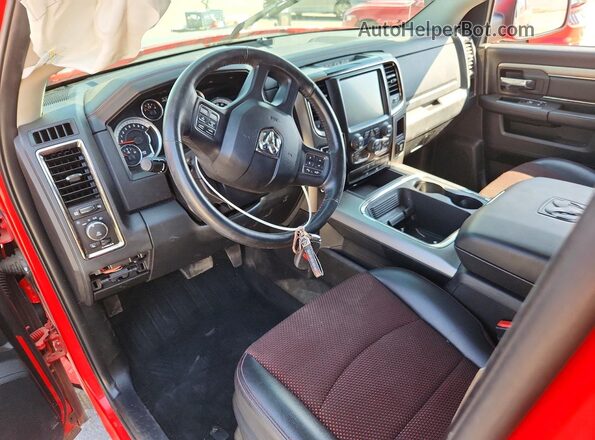 1C6RR7MT4GS251166 2016 RAM 1500 Red Vista del salpicadero