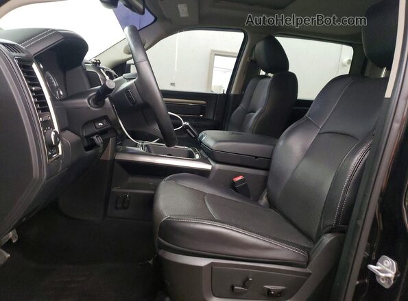 1C6RR7MT7HS831237 2017 RAM 1500 Black Вид салону спереду