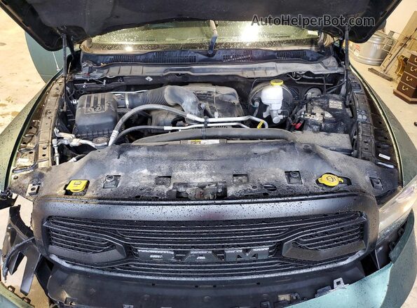 1C6RR7MT8JS172347 2018 RAM 1500 Green Вид задньої частини салону
