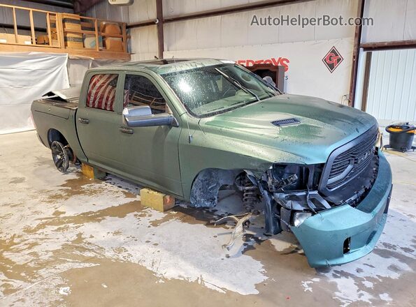 1C6RR7MT8JS172347 2018 RAM 1500 Green Передня права чверть