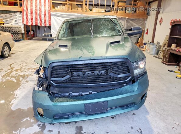 1C6RR7MT8JS172347 2018 RAM 1500 Green Вид спереду