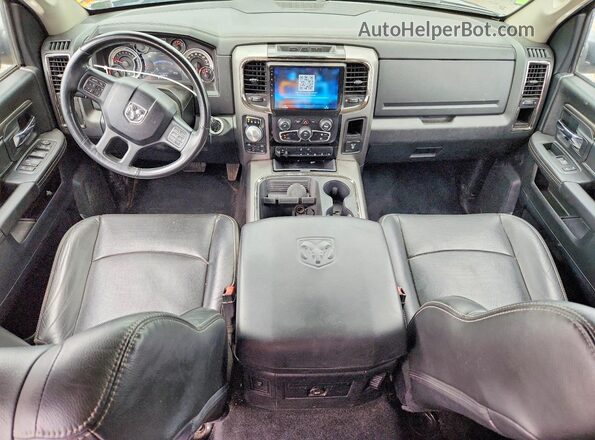 1C6RR7MTXGS283586 2016 RAM 1500 Charcoal Vista del salpicadero