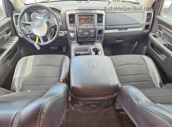 1C6RR7MTXGS400986 2016 RAM 1500 Black Вид панелі приладів