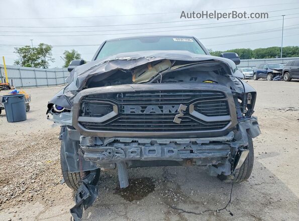 1C6RR7MTXJS138362 2018 RAM 1500 Charcoal Widok z przodu