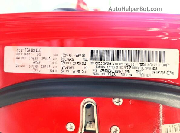 1C6RR7NG0JS318807 2018 RAM 1500 Red Vista de la etiqueta del VIN