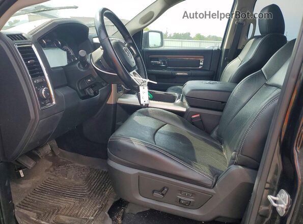 1C6RR7NM3HS877655 2017 RAM 1500 Black Widok wnętrza z przodu