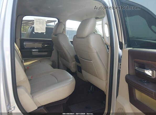 1C6RR7NM3JS254722 2018 RAM 1500 Silver Vista de la etiqueta del VIN