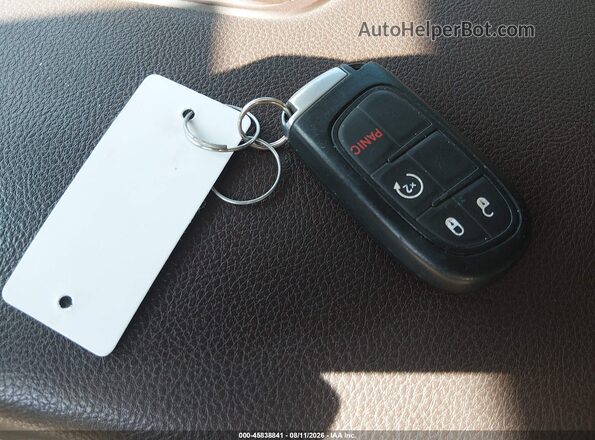 1C6RR7NM3JS254722 2018 RAM 1500 Silver Vista del salpicadero