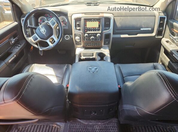 1C6RR7NM3JS257085 2018 RAM 1500 Черный Вид панели приборов