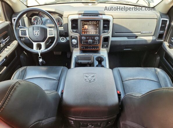 1C6RR7NM6GS218676 2016 RAM 1500 Black Widok deski rozdzielczej