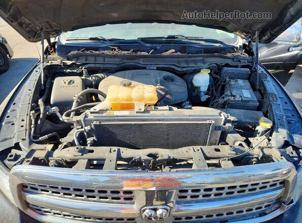 1C6RR7NM6JS253449 2018 RAM 1500 Black Սալոնի հետևի տեսք