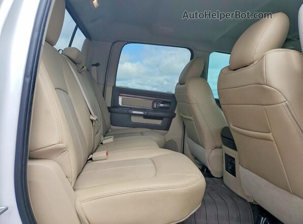 1C6RR7NT0JS123268 2018 RAM 1500 White Հետևի նստատեղերի տեսք