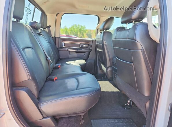 1C6RR7NT5HS518394 2017 RAM 1500 Белый Вид задних сидений