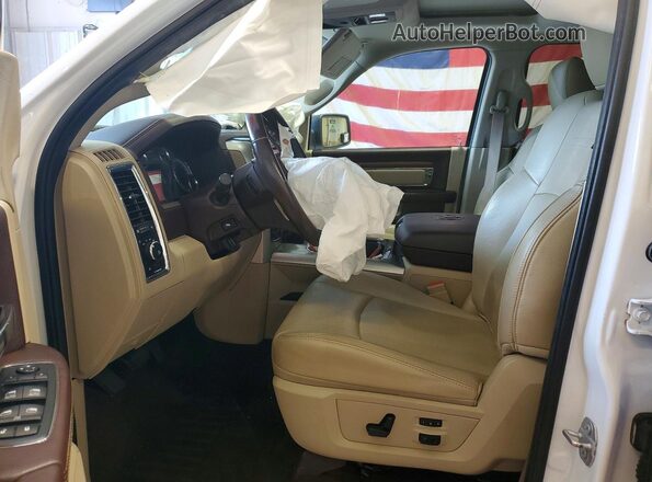 1C6RR7NT8GS302280 2016 RAM 1500 White Vista interior delantera
