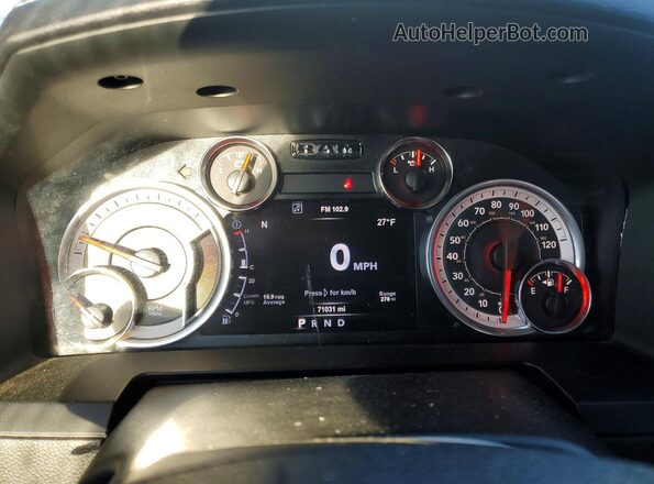 1C6RR7NT9HS854629 2017 RAM 1500 White Widok zestawu wskaźników