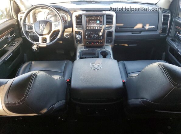 1C6RR7NT9HS854629 2017 RAM 1500 White Widok deski rozdzielczej