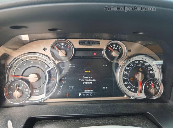 1C6RR7PM3JS298555 2018 RAM 1500 Black Սարքավորումների վահանակի տեսք