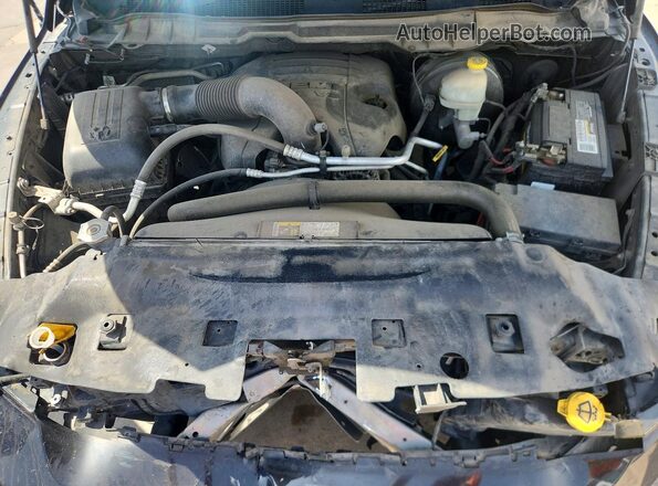 1C6RR7PT5GS267629 2016 RAM 1500 Black Widok wnętrza z tyłu