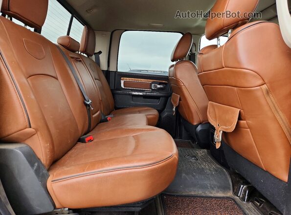 1C6RR7PT5HS796404 2017 RAM 1500 Brown Widok wnętrza z tyłu