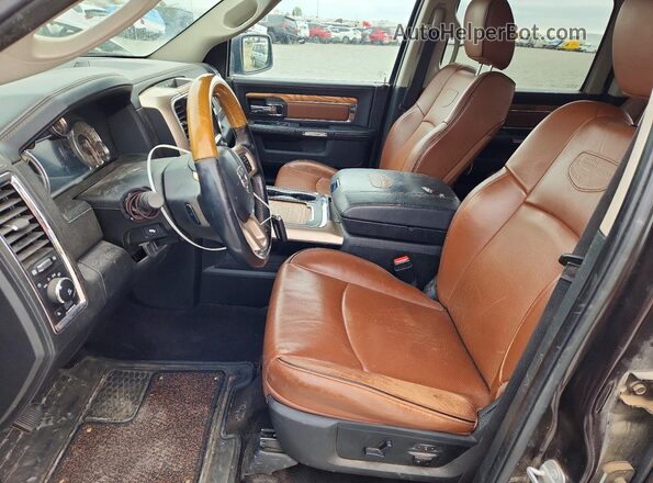 1C6RR7PT5HS796404 2017 RAM 1500 Brown Widok wnętrza z przodu