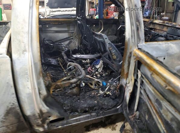 1C6RR7SM9JS314524 2018 RAM 1500 Burn Vista de los asientos traseros