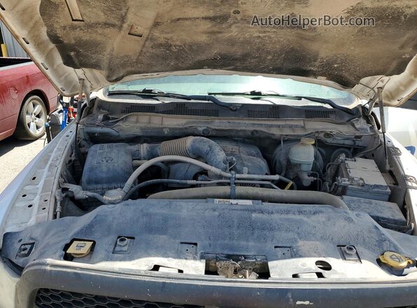 1C6RR7ST2HS780992 2017 RAM 1500 White Rear interior view