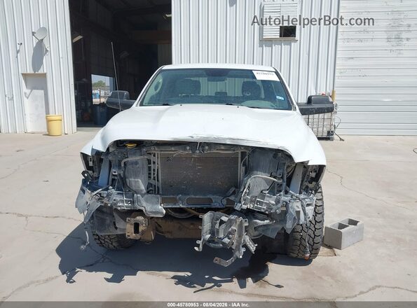 1C6RR7ST2JS350952 2018 RAM 1500 White Вид задньої частини салону