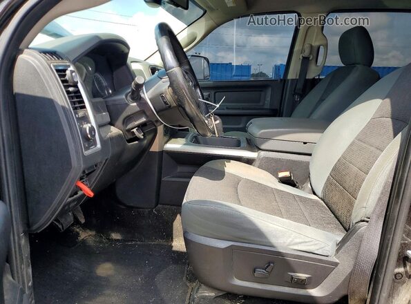 1C6RR7TM2GS115001 2016 RAM 1500 Черный Вид салона спереди