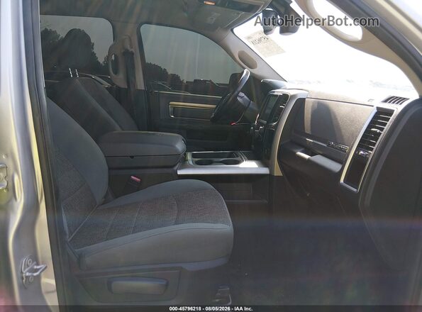 1C6RR7TT0HS688889 2017 RAM 1500 Silver Սալոնի դիմացի տեսք
