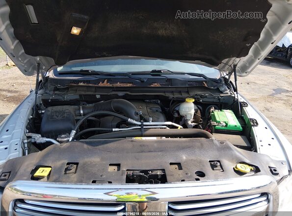 1C6RR7TT0HS688889 2017 RAM 1500 Silver Հետևի տեսք