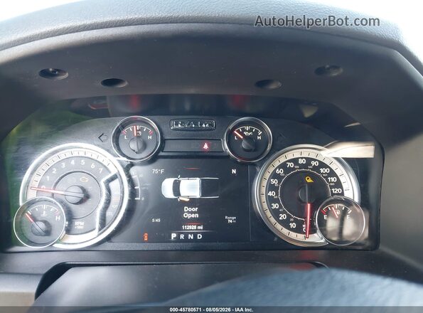1C6RR7TT1JS157593 2018 RAM 1500 Черный Вид задних сидений