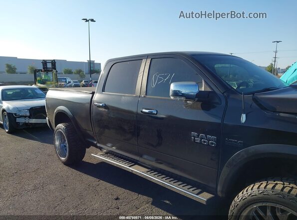 1C6RR7TT1JS157593 2018 RAM 1500 Черный Вид задней части салона