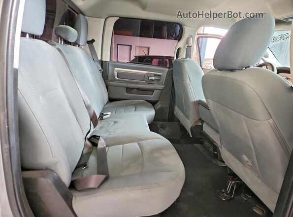1C6RR7TT1KS649669 2019 RAM 1500 Silver 