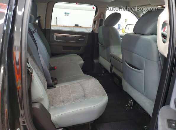 1C6RR7TT2GS153576 2016 RAM 1500 Black Vista de los asientos traseros