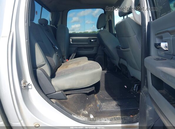 1C6RR7TT2GS283129 2016 RAM 1500 Silver Widok naklejki z numerem VIN
