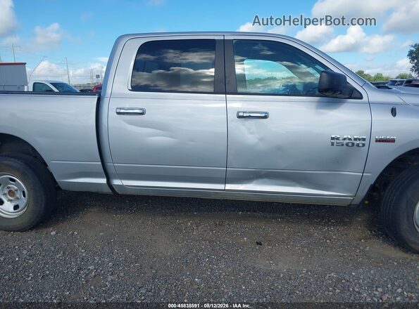 1C6RR7TT2GS283129 2016 RAM 1500 Silver Widok z przodu