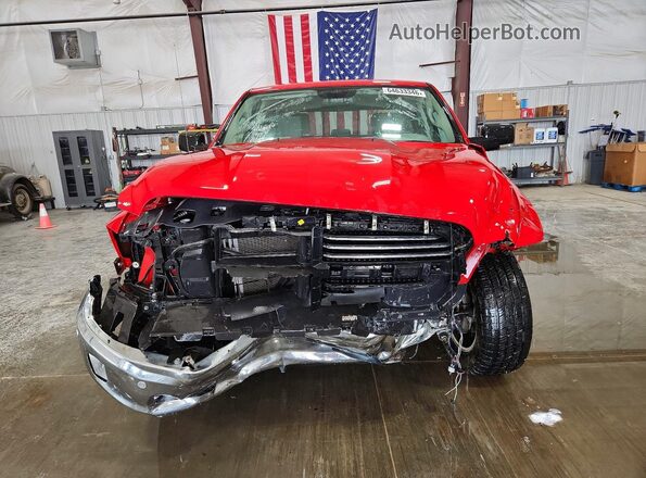1C6RR7TT2KS576313 2019 RAM 1500 Red Widok z przodu