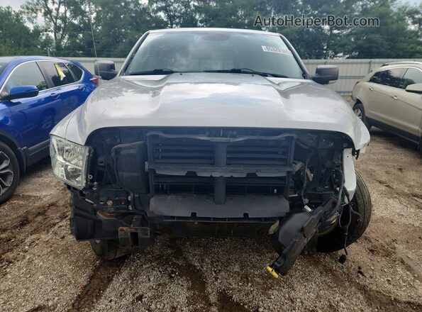 1C6RR7TT3GS104290 2016 RAM 1500 Silver Front view