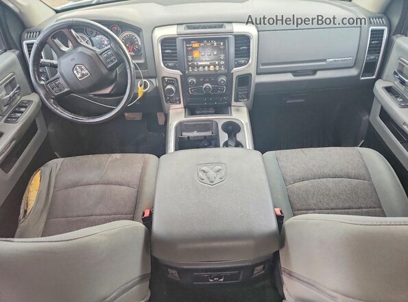 1C6RR7TT3GS104290 2016 RAM 1500 Silver Dashboard view
