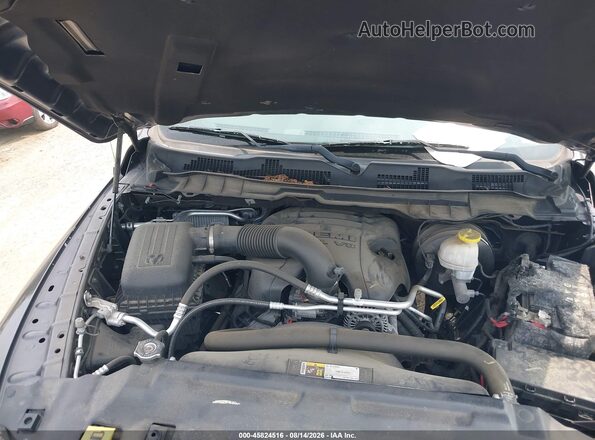 1C6RR7TT5JS256112 2018 RAM 1500 Gray Вид ззаду
