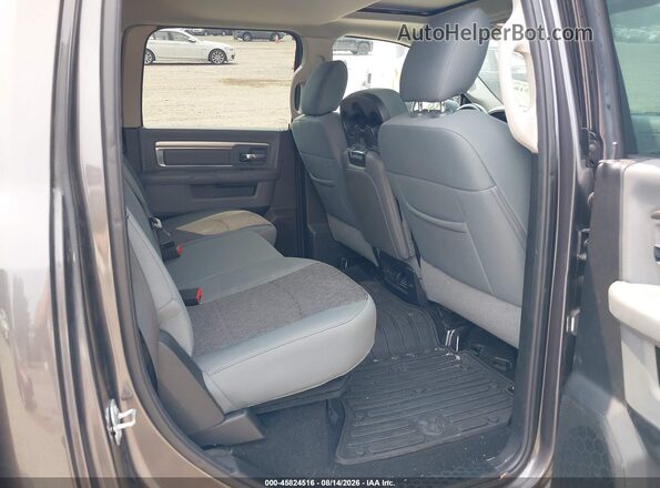 1C6RR7TT5JS256112 2018 RAM 1500 Gray Вид наклейки з VIN-кодом
