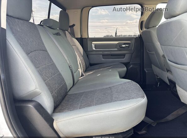 1C6RR7TT9KS522023 2019 RAM 1500 CLASSIC  Widok naklejki z numerem VIN