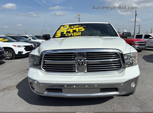 1C6RR7TT9KS522023 2019 RAM 1500 CLASSIC  Widok wnętrza z tyłu