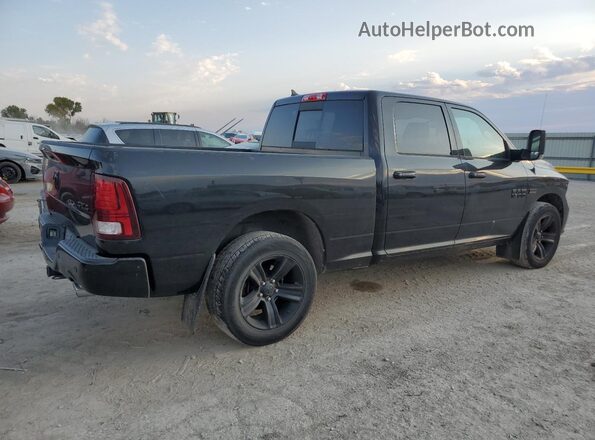 1C6RR7UT3JS197656 2018 RAM 1500 Черный Вид салона спереди