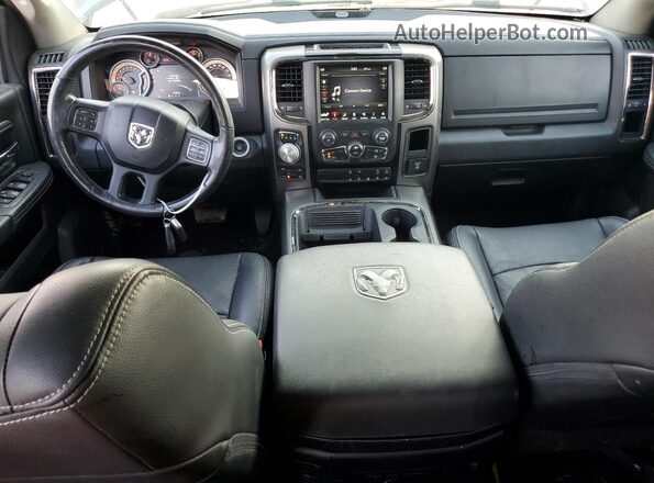 1C6RR7UT3JS197656 2018 RAM 1500 Черный 